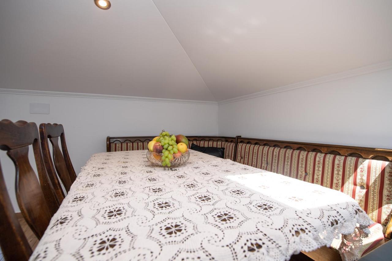 Villa Anna-Potkrovlje Ika Zewnętrze zdjęcie